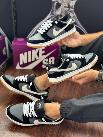 Tênis Nike DUNK Low 56
